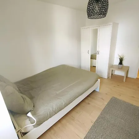 Quiet & Cosy Near Loire River & Tramway Apartmán *
